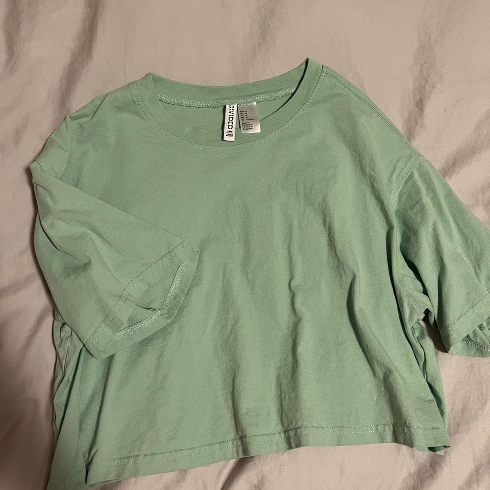 H&M Green Divided Crop Top